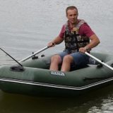 naduvnaya-lodka-ladya-lt-240bs-so-slan-kovrikom